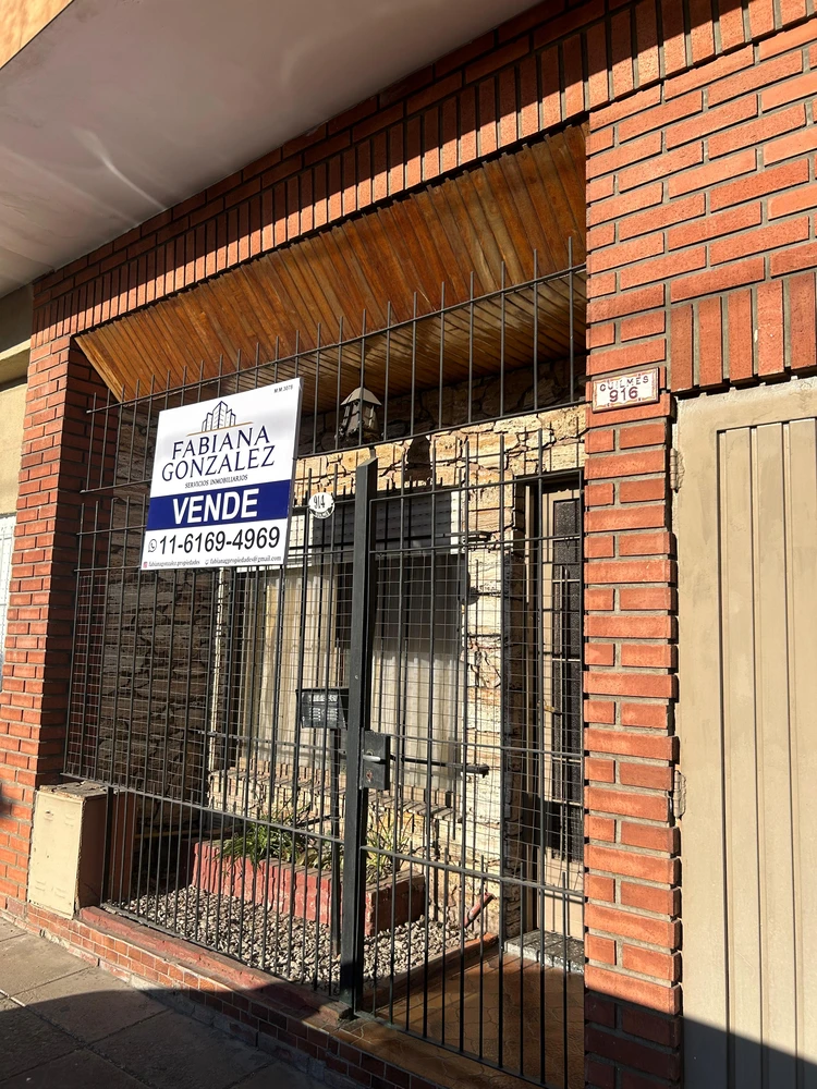 Casa Ideal Familia Grande o Consultorios Quilmes 916 - Castelar - Image 13