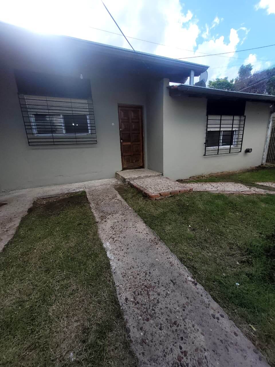 ALQUILADA- Casa 4 ambiente Villa Tesei